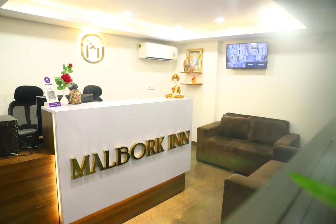 Hotel Malbork Inn Rajouri Garden Delhi - Couple Friendly Local Ids Accepted New Delhi Ngoại thất bức ảnh